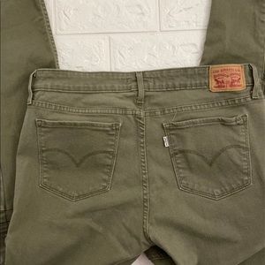 Levis green cargo stlye stretchy jeans